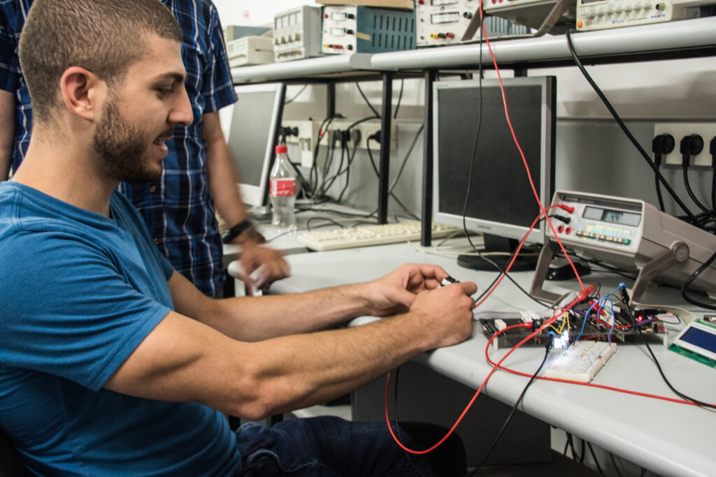 לימודי מכטרוניקה